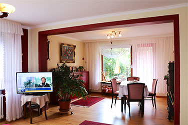 Die Essecke im Wohnzimmer der Erdgeschoss-Wohnung